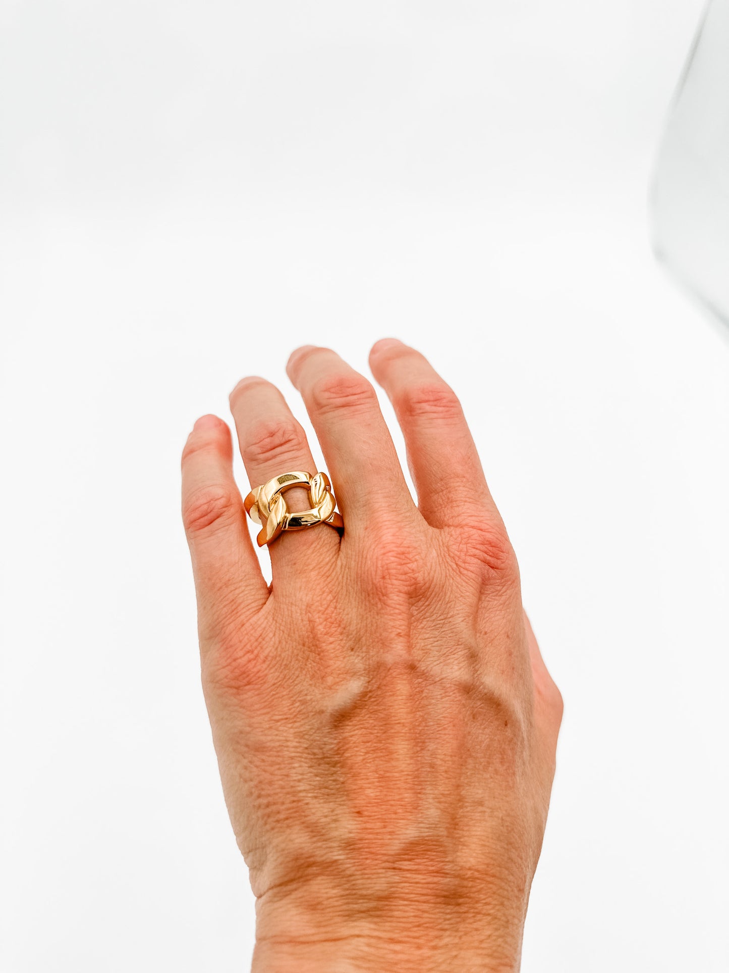 Guccii Ring